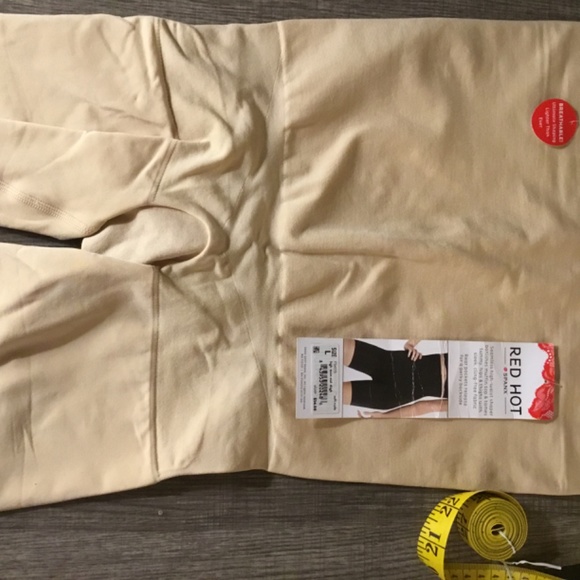 Spanx seamless high waist shaper, size L, soft nude, NWT - Picture 2 of 3